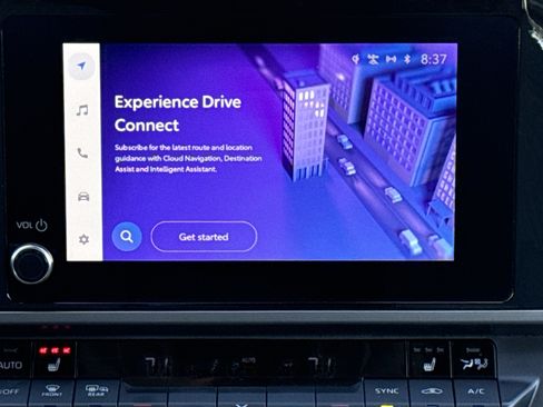 Used 2025 Toyota Camry LE w/ Convenience Package image 23