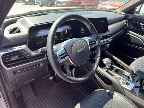 Used 2025 Kia Telluride SX Prestige X-Pro AWD/4WD image 30