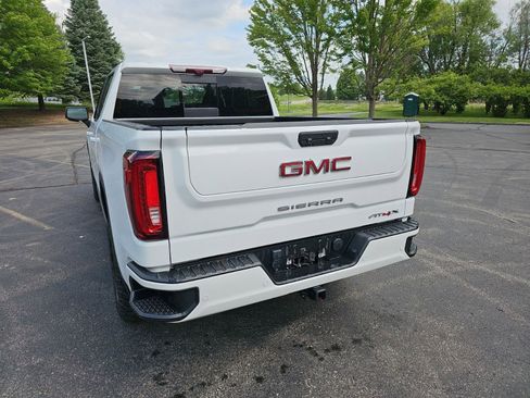 Used 2022 GMC Sierra 1500 AT4X AWD/4WD image 3