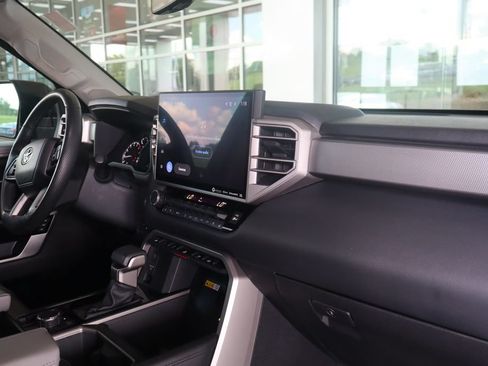 Used 2022 Toyota Tundra Limited AWD/4WD image 44