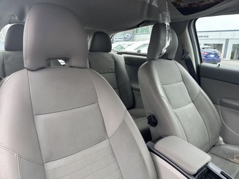 Used 2010 Volvo C30 T5 image 8