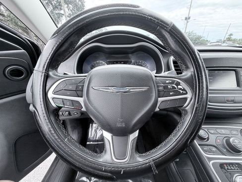Used 2015 Chrysler 200 Limited w/ Convenience Group FWD image 16