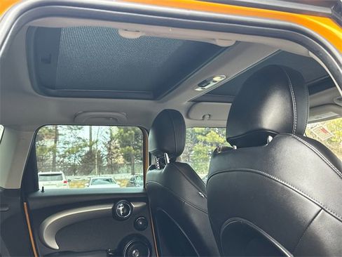 Used 2015 MINI Cooper S image 11