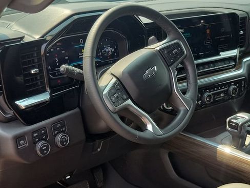 Certified 2024 Chevrolet Silverado 1500 LT Trail Boss w/ Convenience Package II AWD/4WD image 7