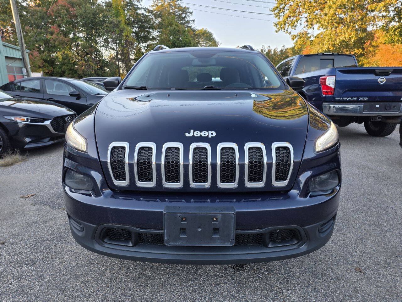 Used 2015 Jeep Cherokee Sport w/ Cold Weather Group AWD/4WD image 6