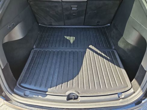 Used 2020 Tesla Model Y Long Range image 31