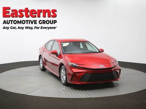 Used 2025 Toyota Camry LE FWD image 50
