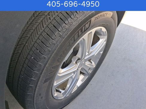 Used 2022 GMC Terrain SLE image 10