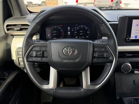 Used 2024 Toyota Tacoma TRD Off-Road image 12