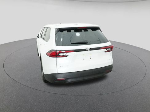 New 2026 Toyota Grand Highlander XLE image 6