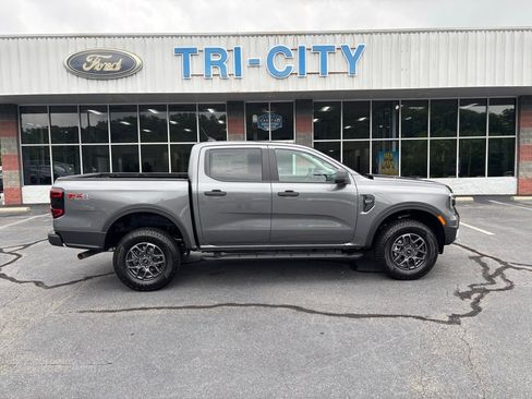 New 2025 Ford Ranger XLT w/ FX4 Off-Road Package image 24