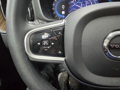 Used 2023 Volvo XC60 B5 Plus w/ Climate Package image 18