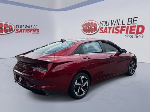 Certified 2023 Hyundai Elantra Limited FWD image 6