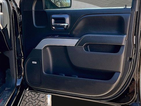 Used 2018 Chevrolet Silverado 1500 LT w/ Texas Edition image 18