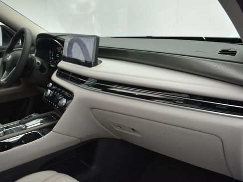 Certified 2026 INFINITI QX60 Pure w/ Cargo Package image 25