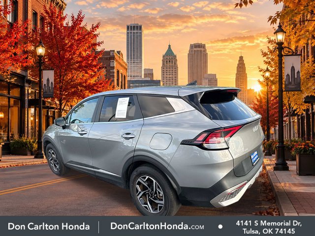 Used 2023 Kia Sportage LX FWD image 8