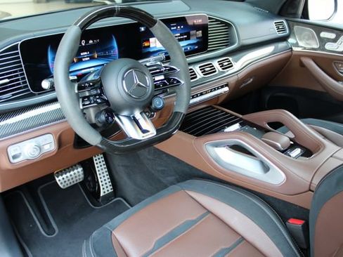 Used 2024 Mercedes-Benz GLE 53 AMG 4MATIC Coupe w/ Driver Assistance Package image 9