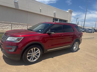 Used 2017 Ford Explorer XLT w/ Equipment Group 202A