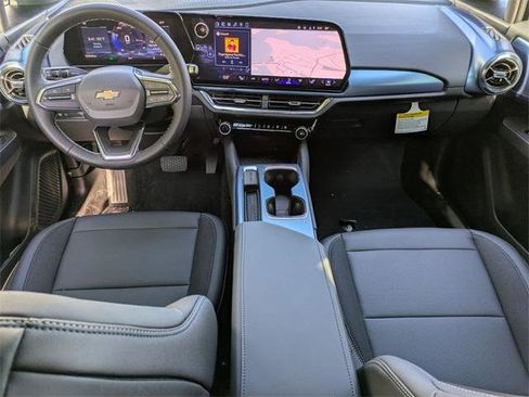 New 2026 Chevrolet Equinox EV LT image 21