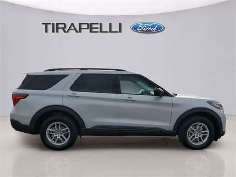 New 2026 Ford Explorer Active image 6