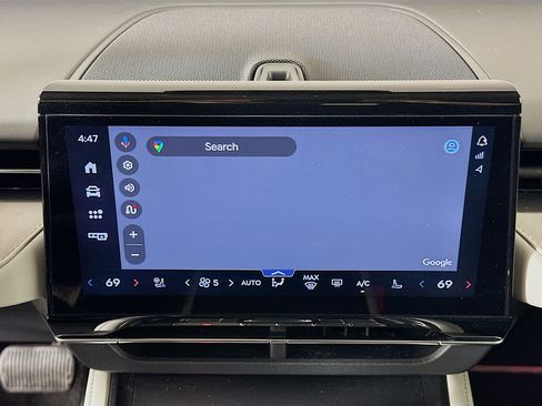 Used 2024 Lincoln Nautilus Premier image 22