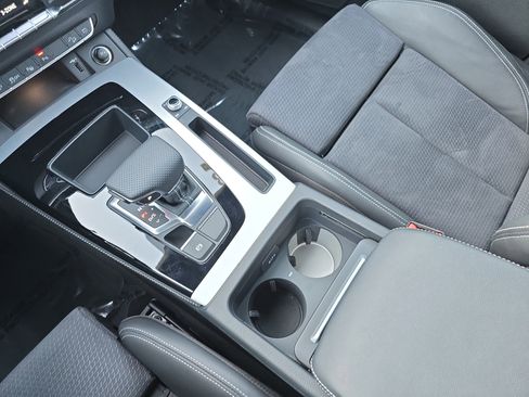 Certified 2023 Audi Q5 e Prestige image 23