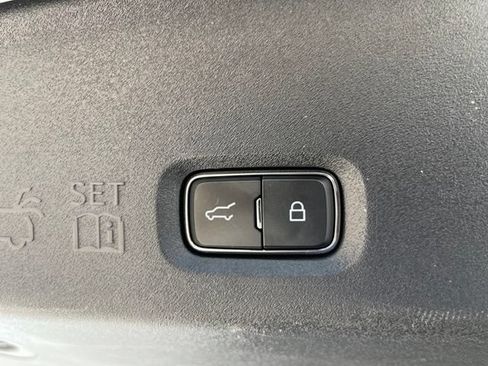 Used 2025 Ford Expedition Active RWD image 24