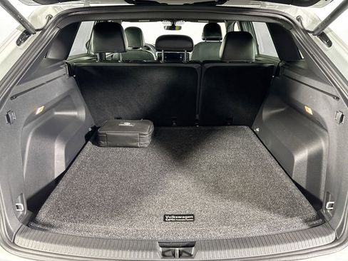 Used 2023 Volkswagen Atlas Cross Sport SE w/ Panoramic Sunroof Package image 22