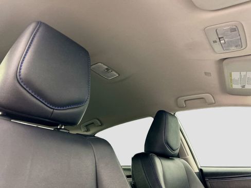 Used 2019 Toyota Corolla SE image 16