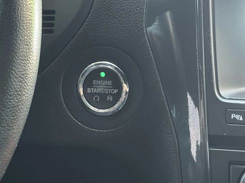 Used 2018 Ford Explorer XLT w/ Equipment Group 202A image 26