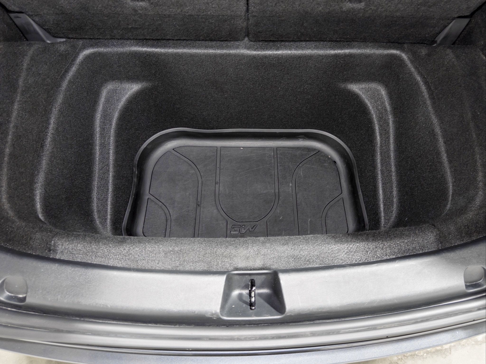 Used 2023 Tesla Model Y Long Range AWD/4WD image 28