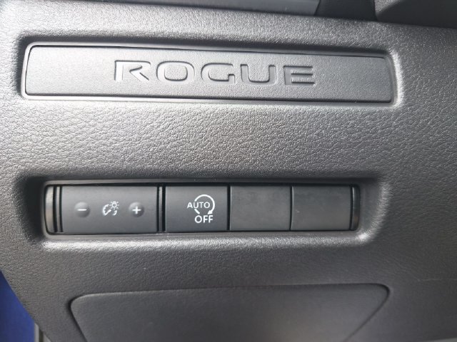 Used 2023 Nissan Rogue S AWD/4WD image 20
