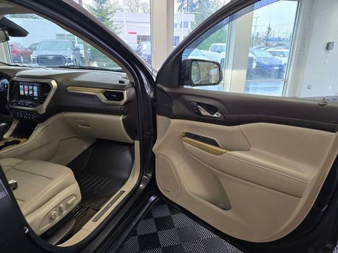 Used 2019 GMC Acadia Denali w/ Technology Package image 45