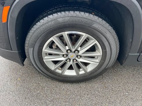 Used 2023 Chevrolet Traverse LT AWD/4WD image 13