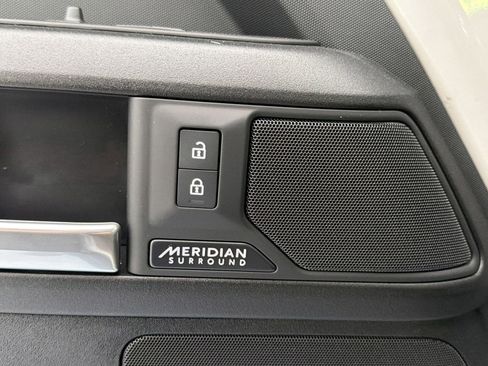 New 2026 Land Rover Defender 110 X AWD/4WD image 23