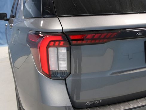 New 2026 Ford Explorer ST-Line w/ ST-Line Street Pack image 34