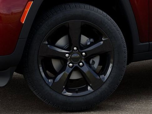 New 2026 Jeep Grand Cherokee Limited w/ Limited Altitude Package AWD/4WD image 8