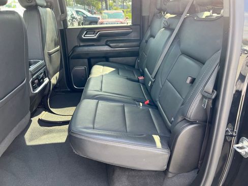Used 2024 GMC Sierra 2500 Denali w/ Denali Reserve Package AWD/4WD image 21