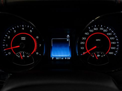 Used 2015 Chevrolet SS image 23