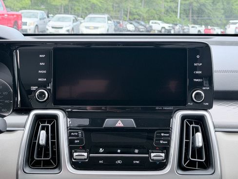 Used 2022 Kia Sorento S FWD image 18