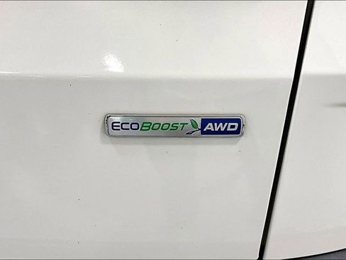 Used 2020 Ford Escape Titanium image 40