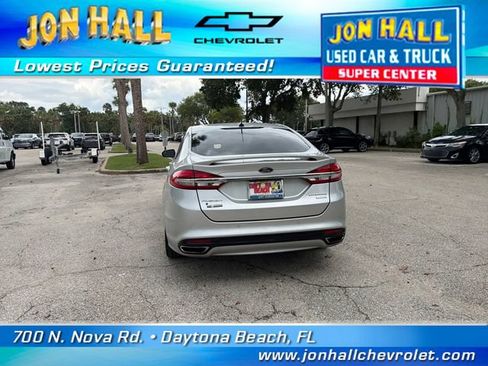 Used 2017 Ford Fusion Titanium FWD image 9