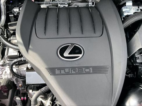 Used 2025 Lexus TX 500h AWD w/ Technology Package image 33