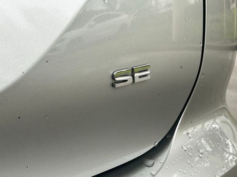 Used 2024 Mitsubishi Outlander SE FWD image 20