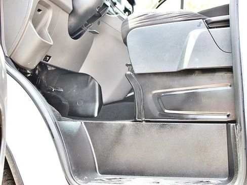 Used 2020 Ford Transit 350 XLT image 19