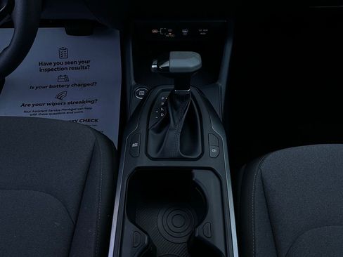 Used 2025 Kia K4 LXS image 14