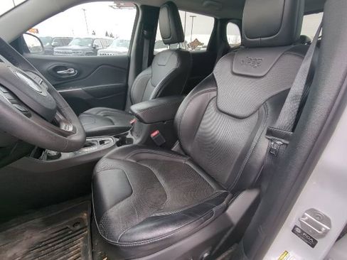 Certified 2022 Jeep Cherokee Latitude Lux image 8