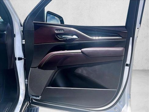 Used 2023 Cadillac Escalade Sport Platinum w/ LPO, ONYX Package AWD/4WD image 19