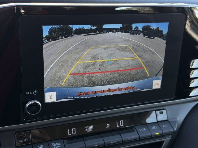 Used 2025 Toyota Camry LE FWD image 17