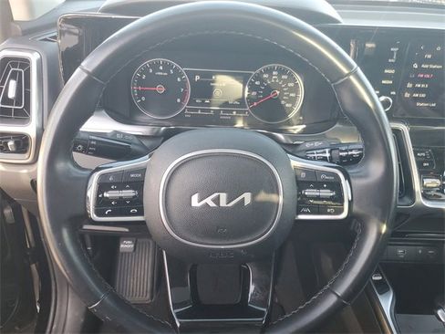 Certified 2023 Kia Sorento S w/ Panoramic Sunroof Package image 16
